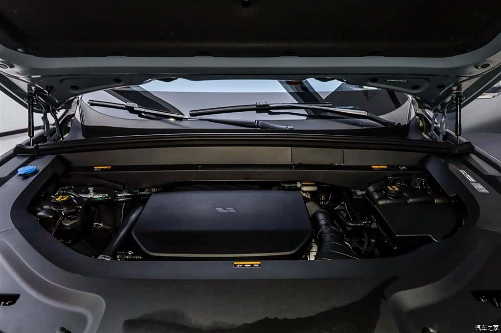 Li Auto L8, 2025 16