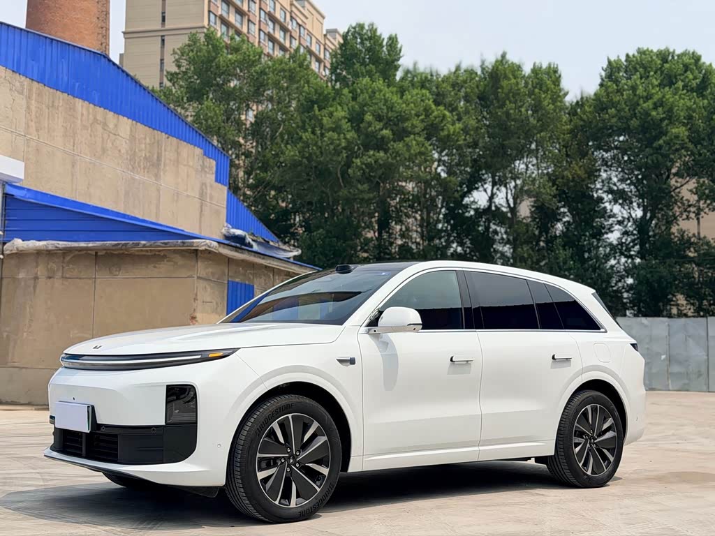 Li Auto L6
