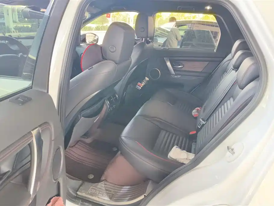 Land Rover Discover sports