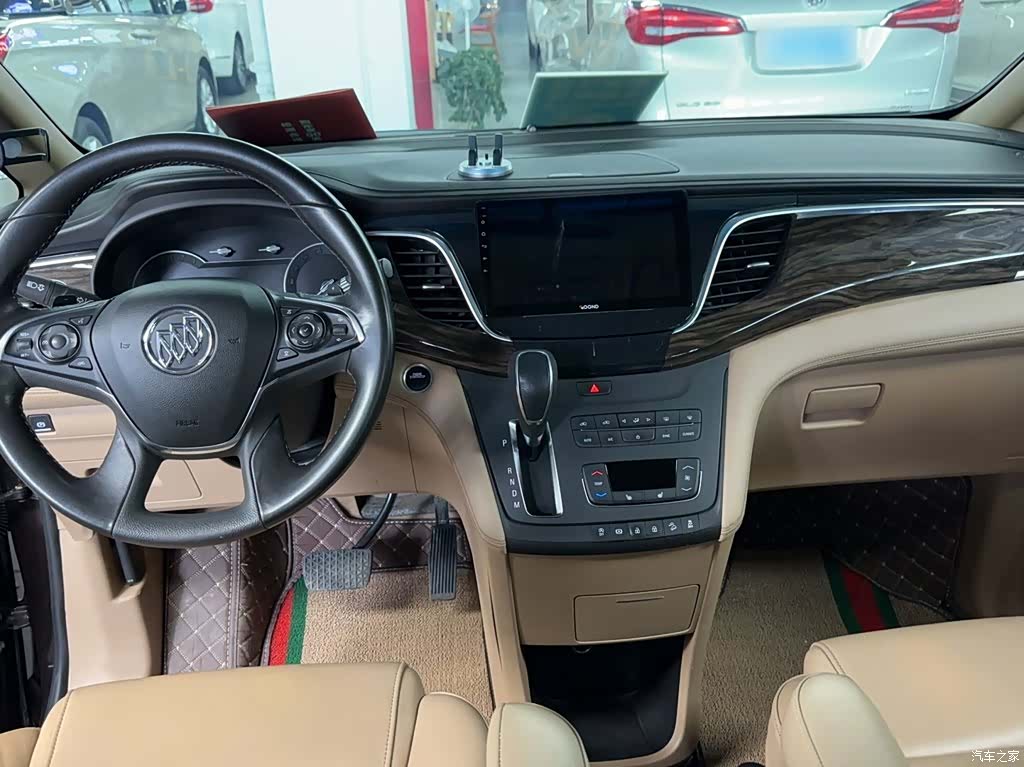 Buick GL8, 2017 10