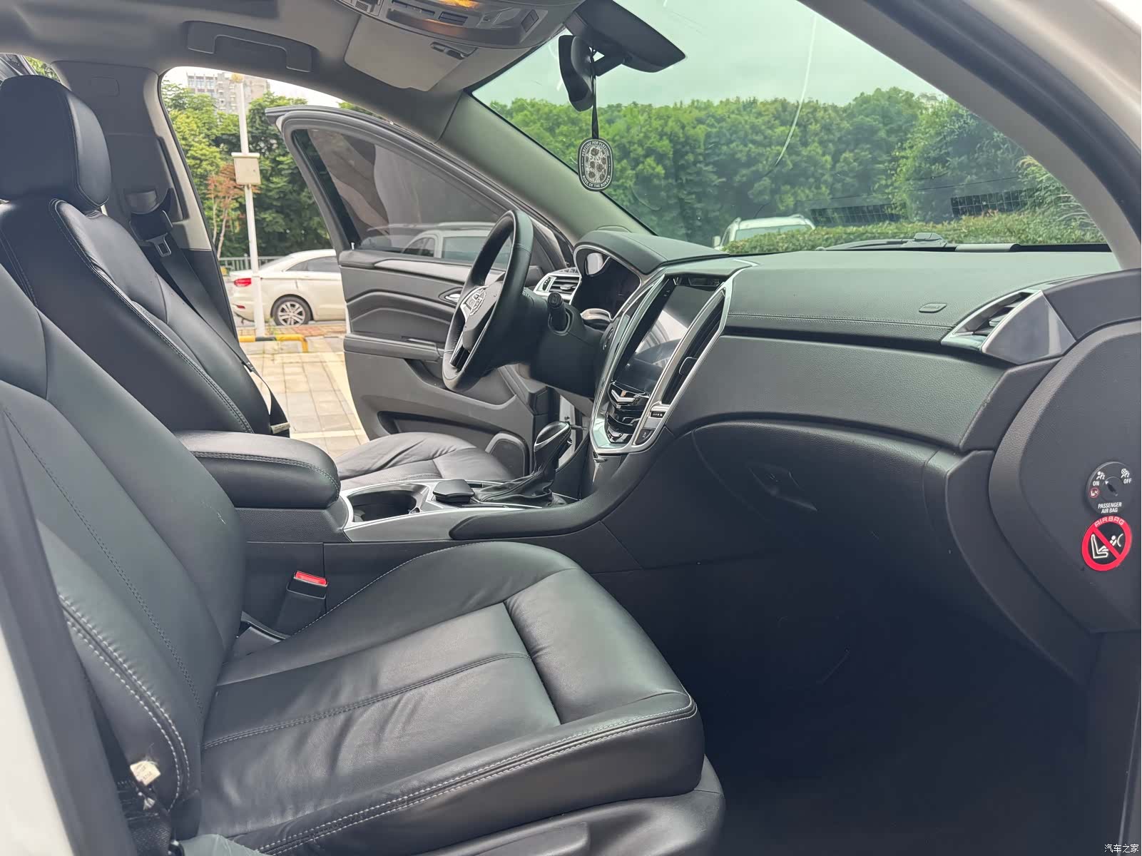 Cadillac SRX, 2014 8