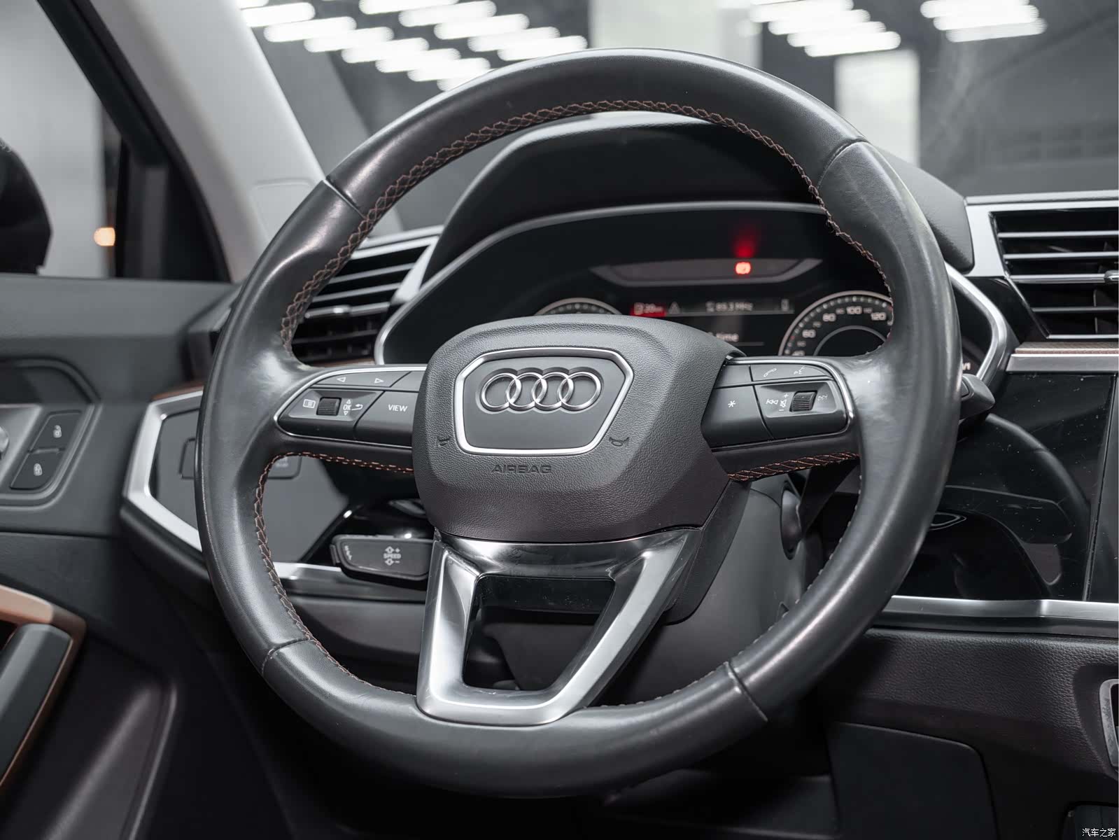 Audi Q3, 2022 13