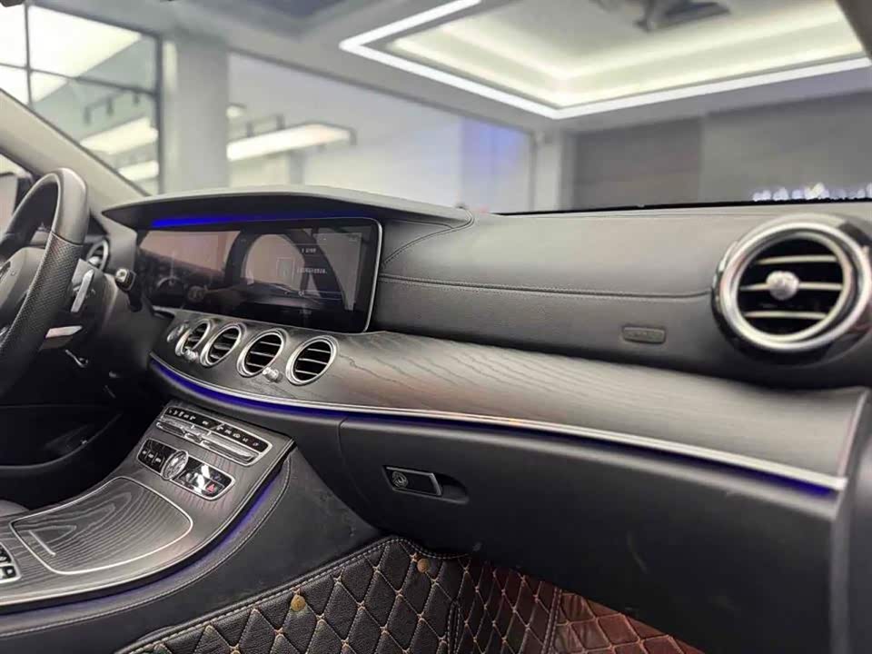 Mercedes-Benz E-class Mercedes-Benz E-class