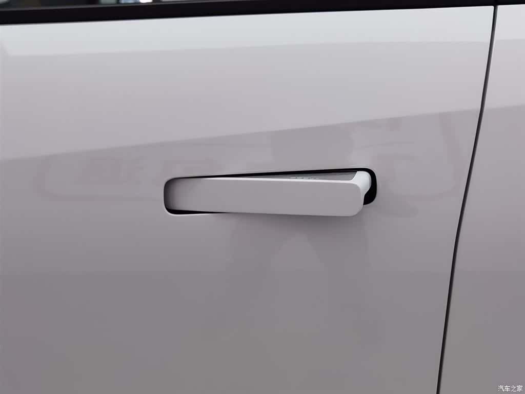 Geely Galaxy L6, 2025 18