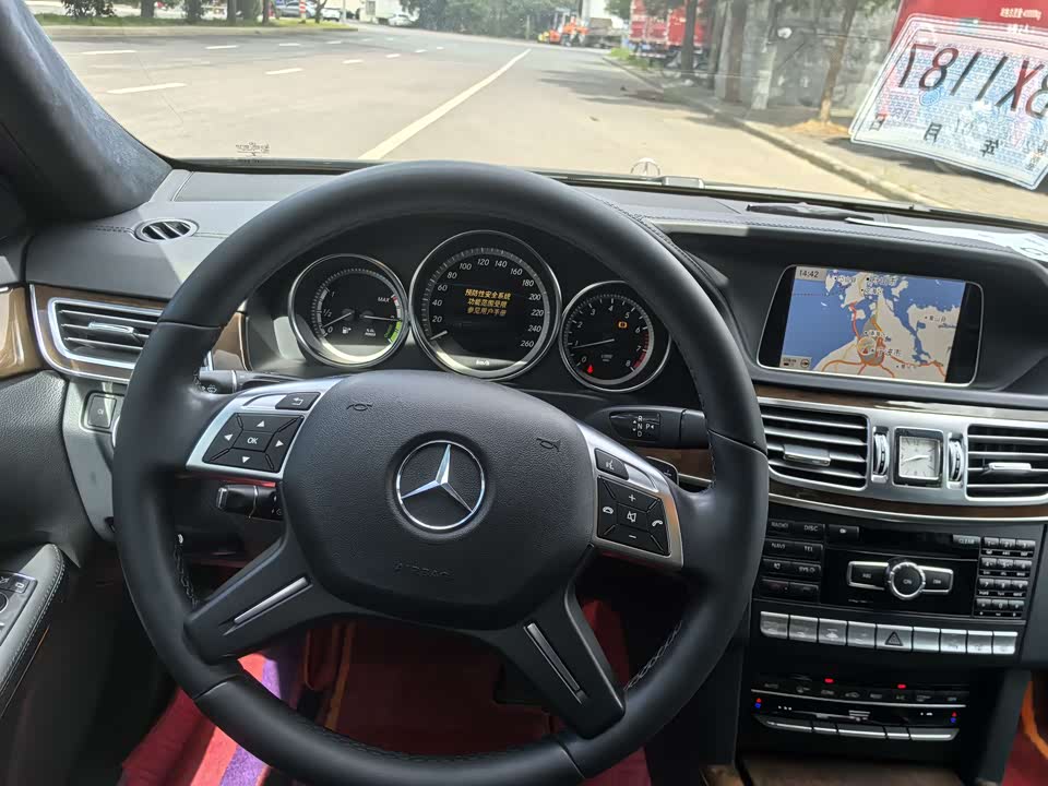 Mercedes-Benz E-class Mercedes-Benz E-class