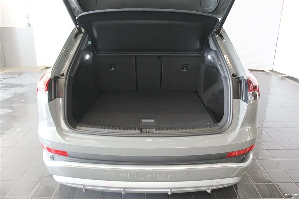 Audi Q4 e-tron, 2025 7
