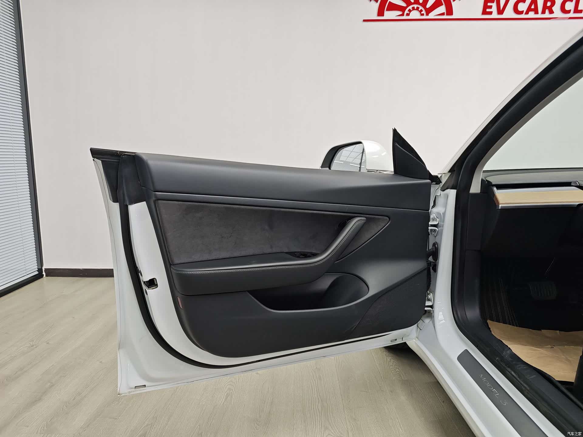Tesla Model 3, 2020 49