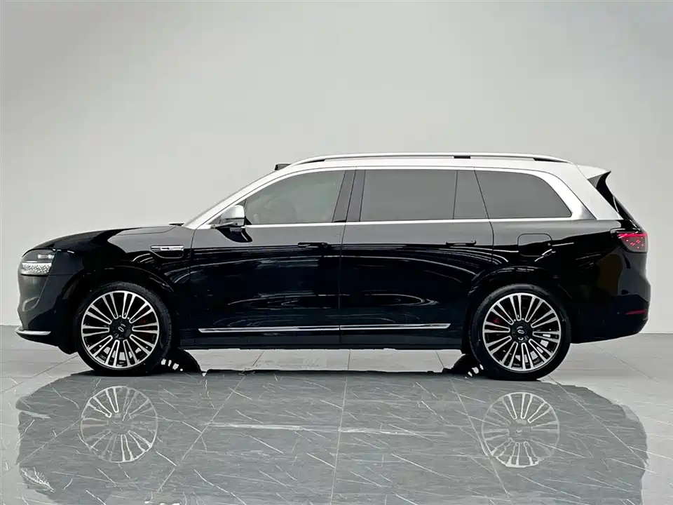 AITO Ask the world M9