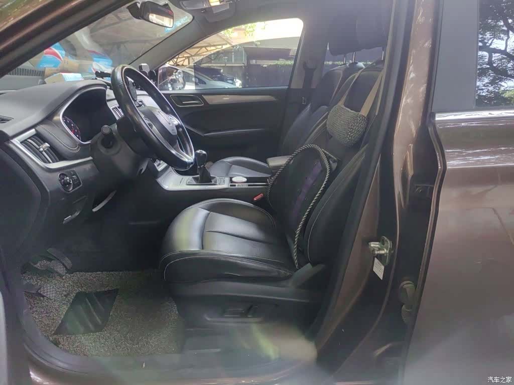 Roewe RX5, 2017 16