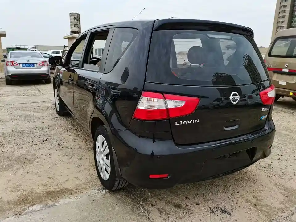 Nissan Liwei