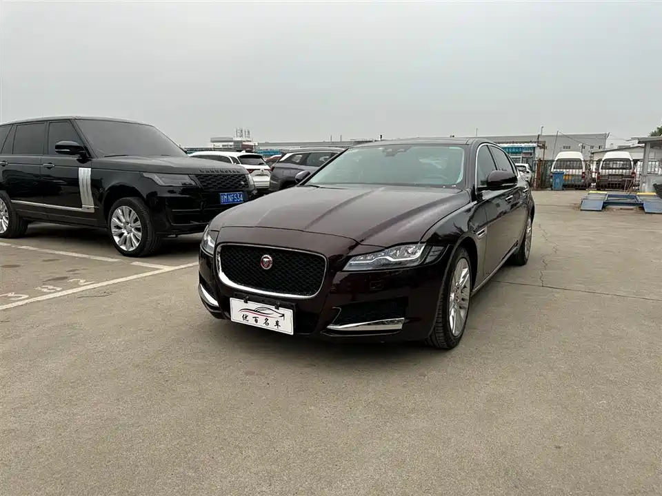 Jaguar XFL