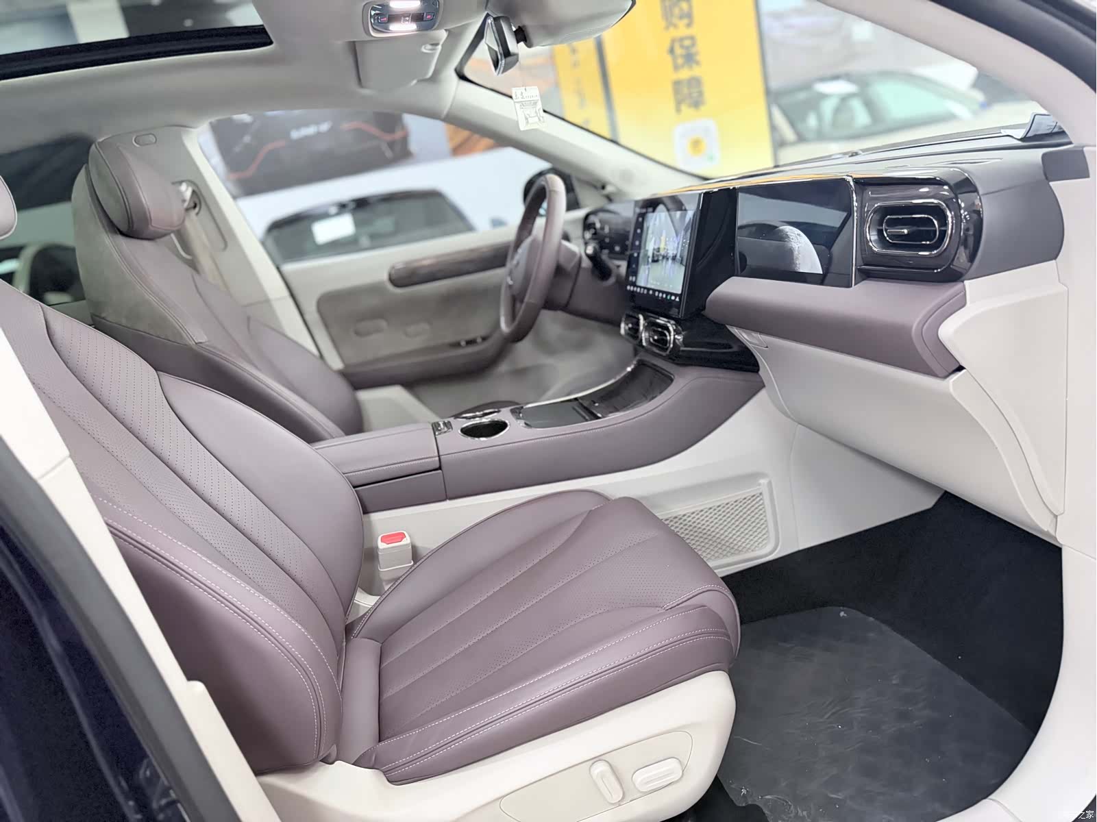 Leapmotor C11, 2022 12