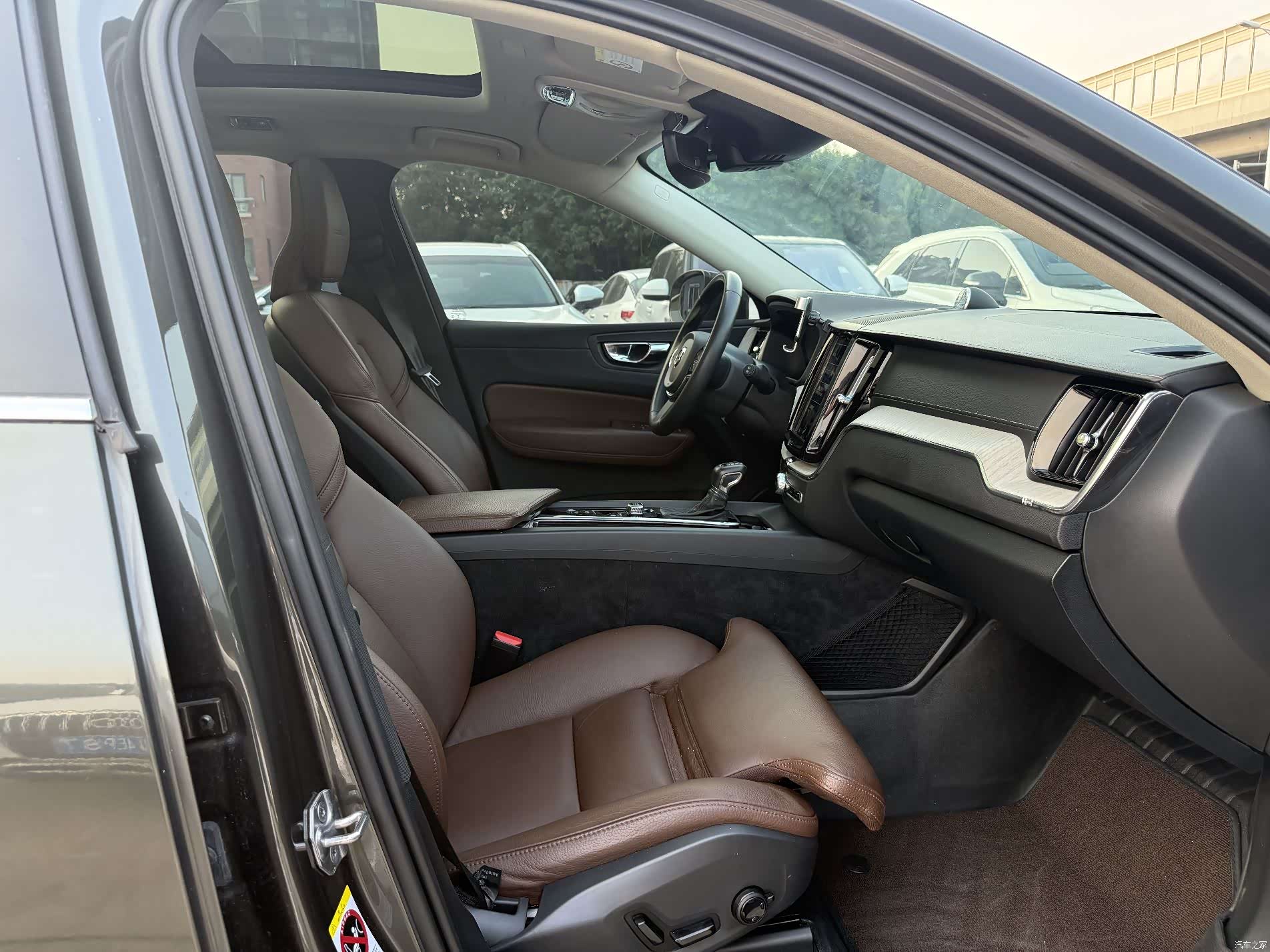 Volvo XC60, 2020 9