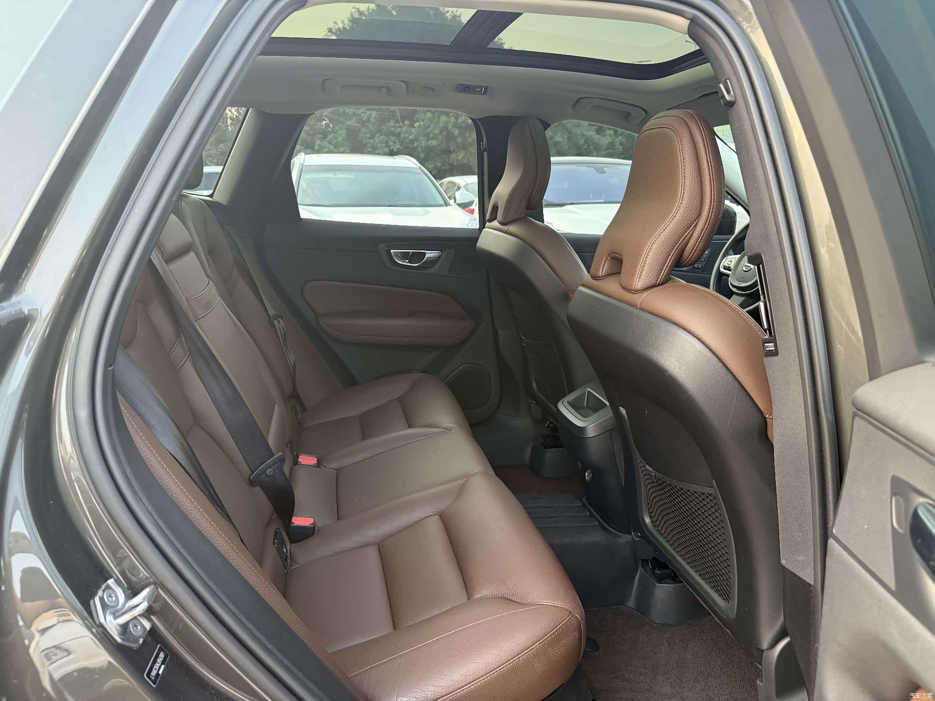 Volvo XC60, 2020 10