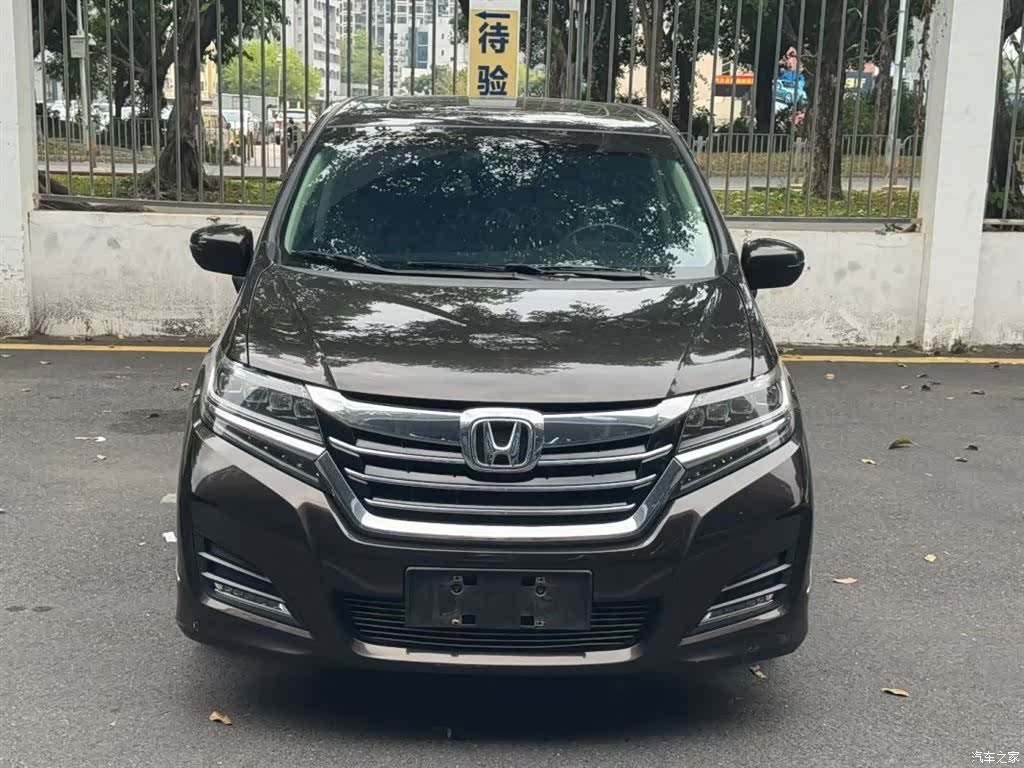 Honda Elysion, 2018 3
