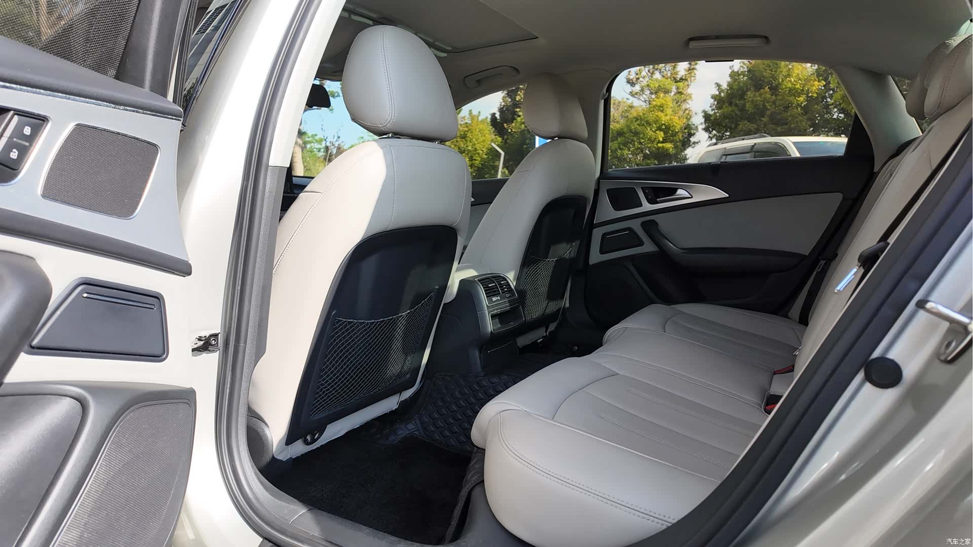 Audi A6L, 2016 11