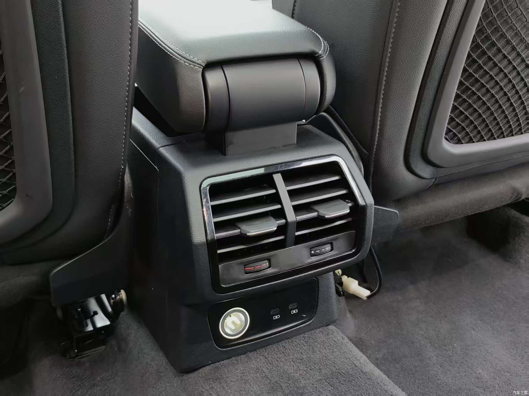 Audi Q3, 2022 16