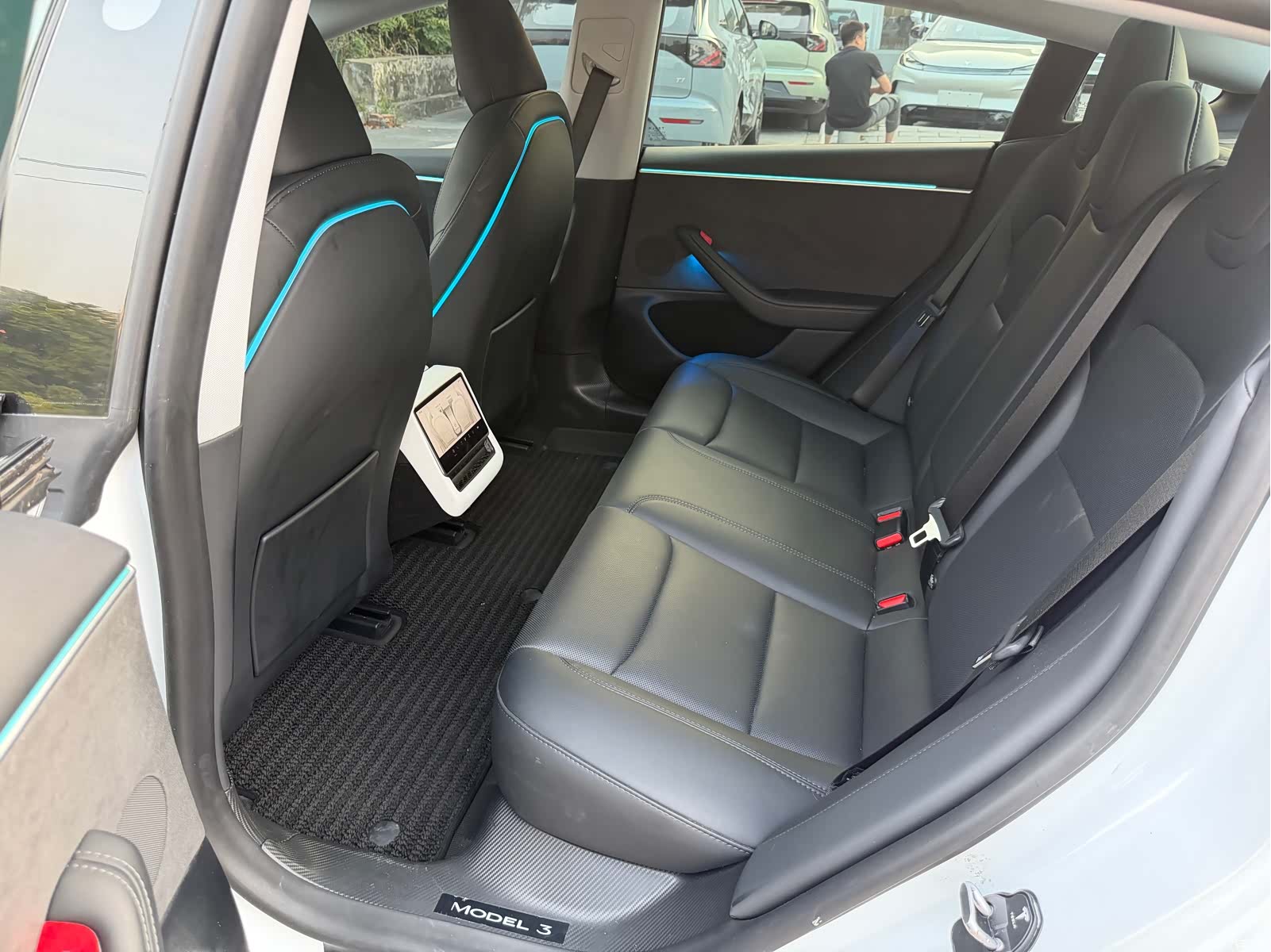 Tesla Model 3, 2025 4