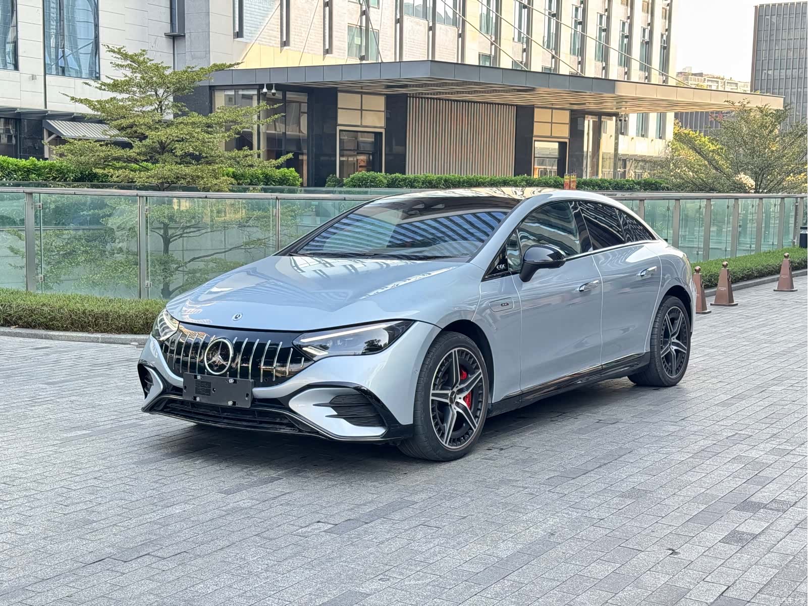 Mercedes-Benz EQE, 2023 22