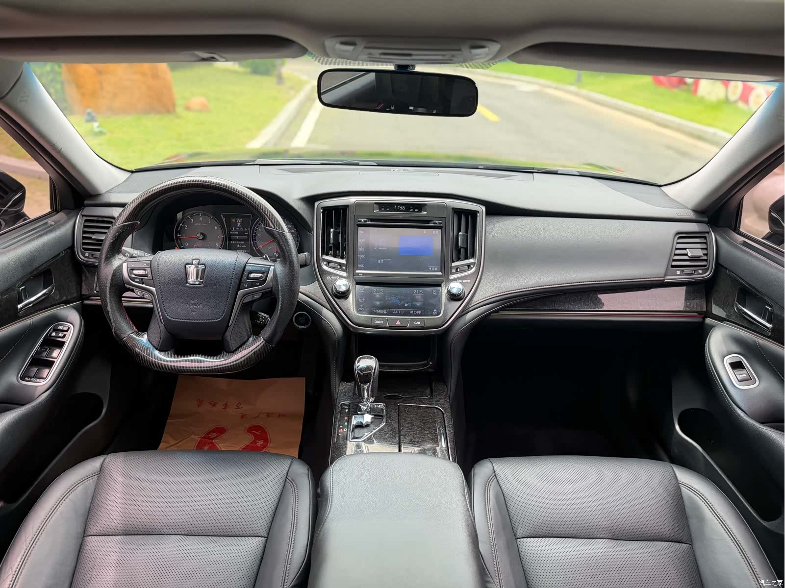 Toyota Crown, 2018 13
