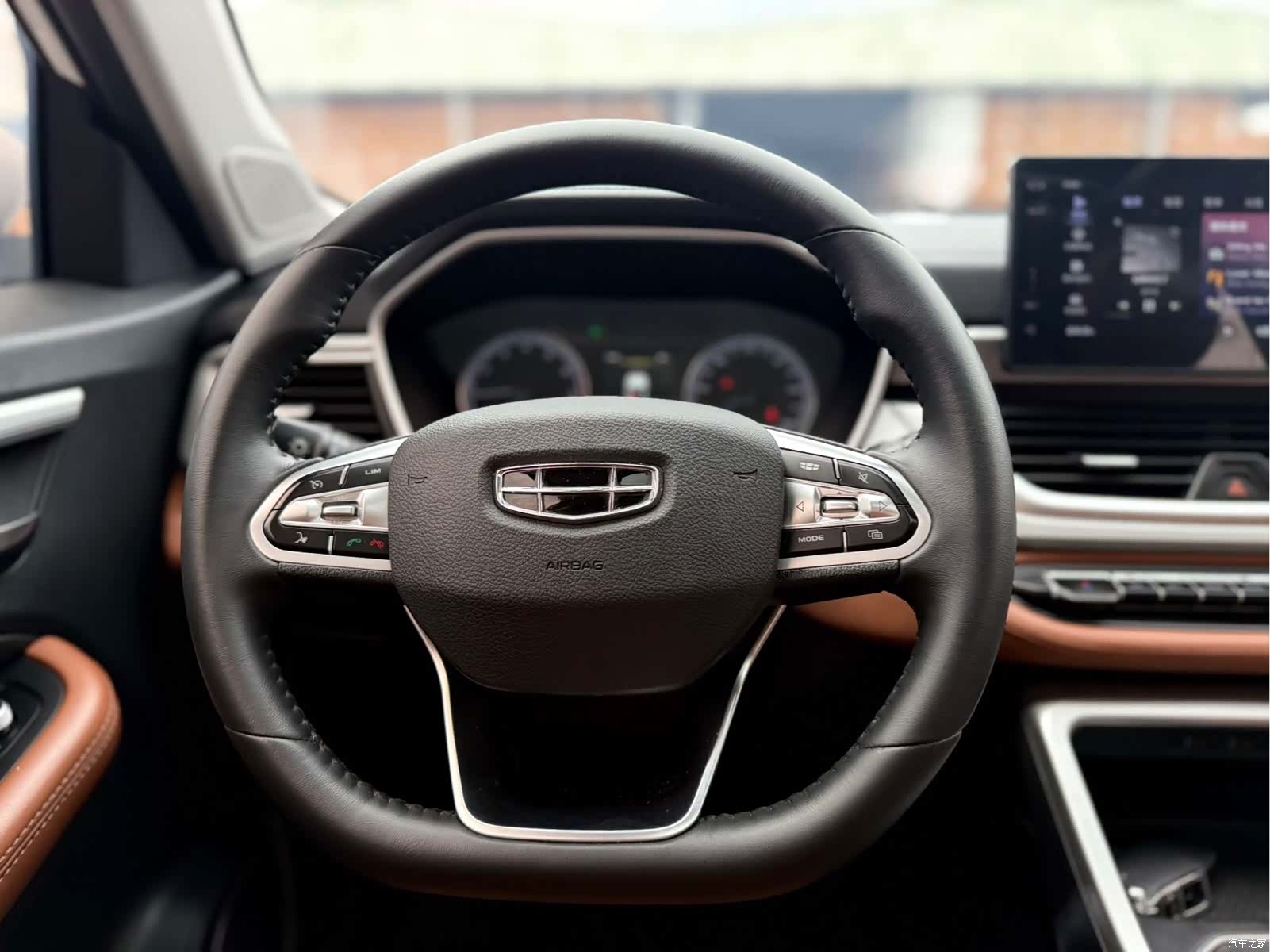 Geely X6, 2020 11