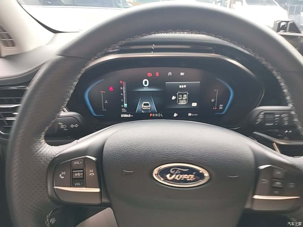 Ford Focus, 2021 12
