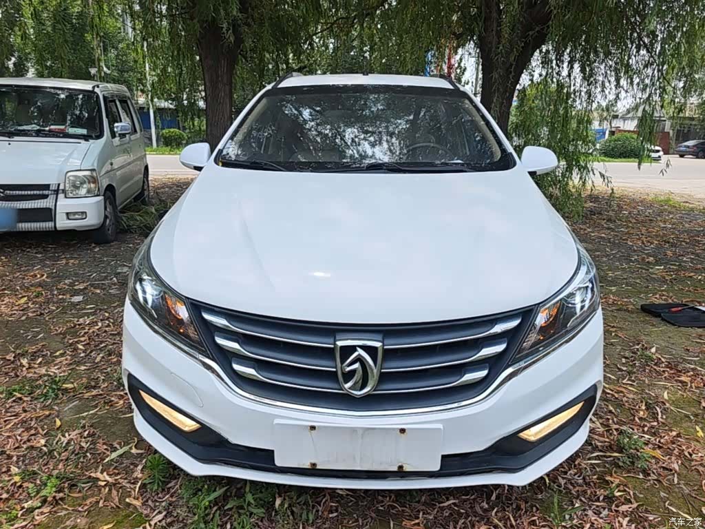 Wuling 310W, 2018 3