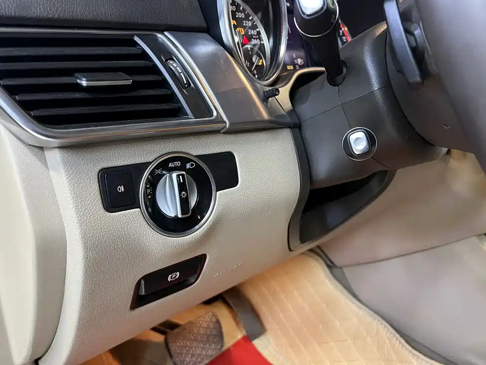 Mercedes-Benz M class