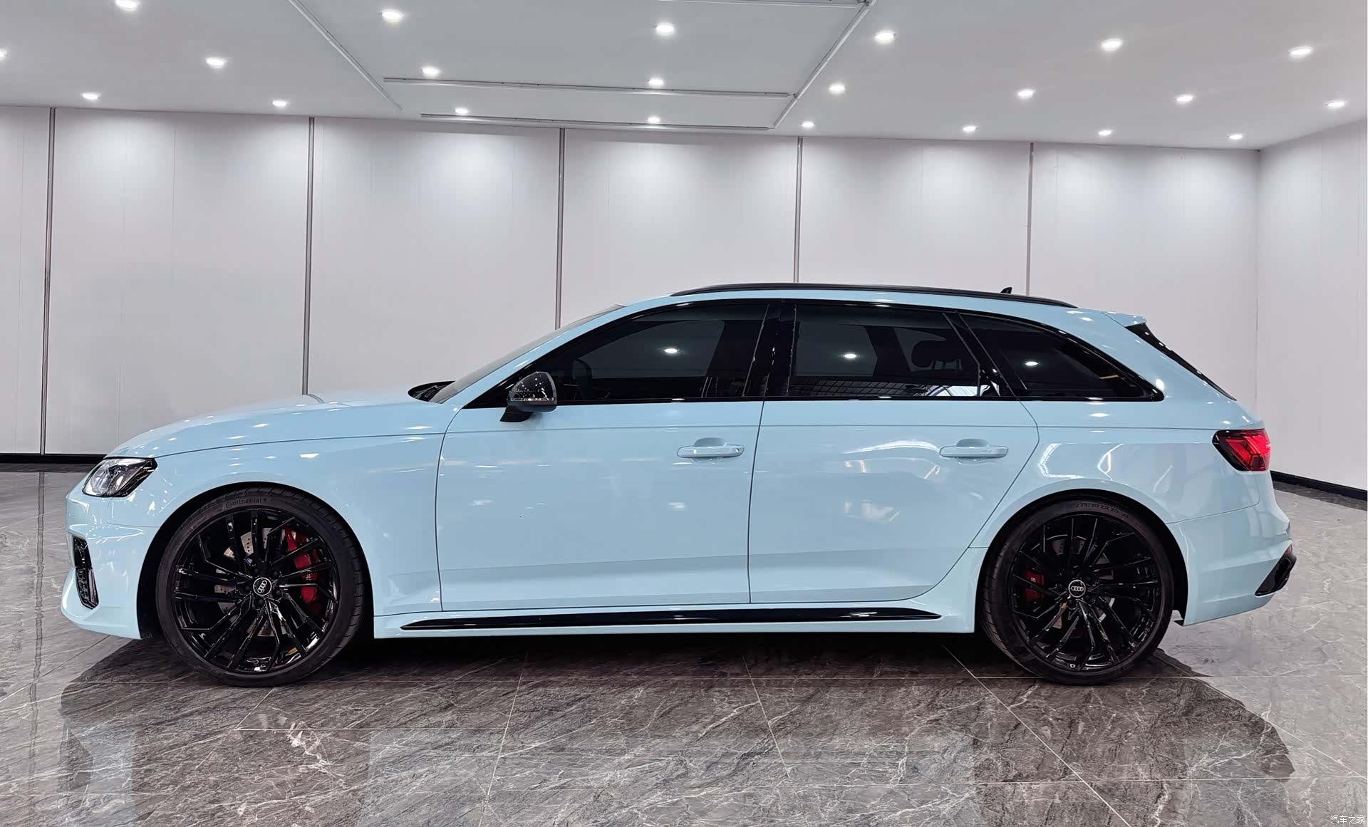 Audi RS4, 2025 7