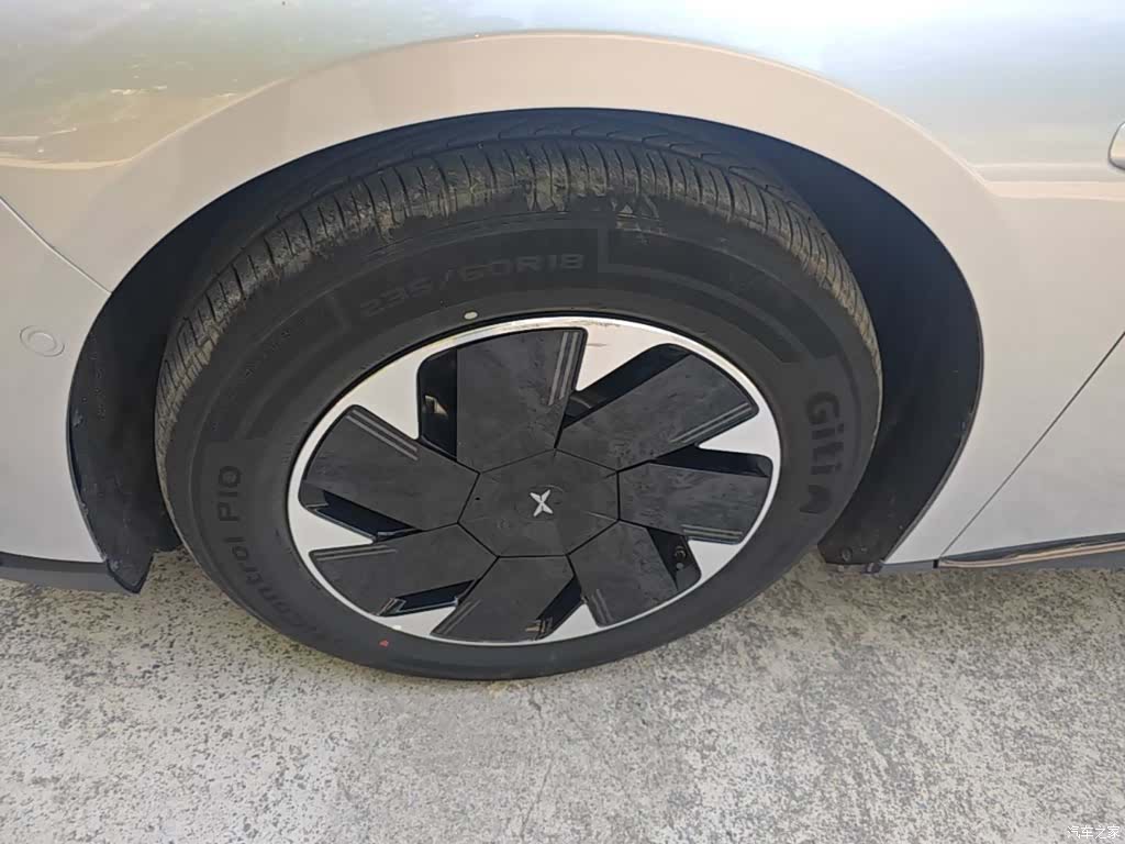 Xpeng P7, 2025 25