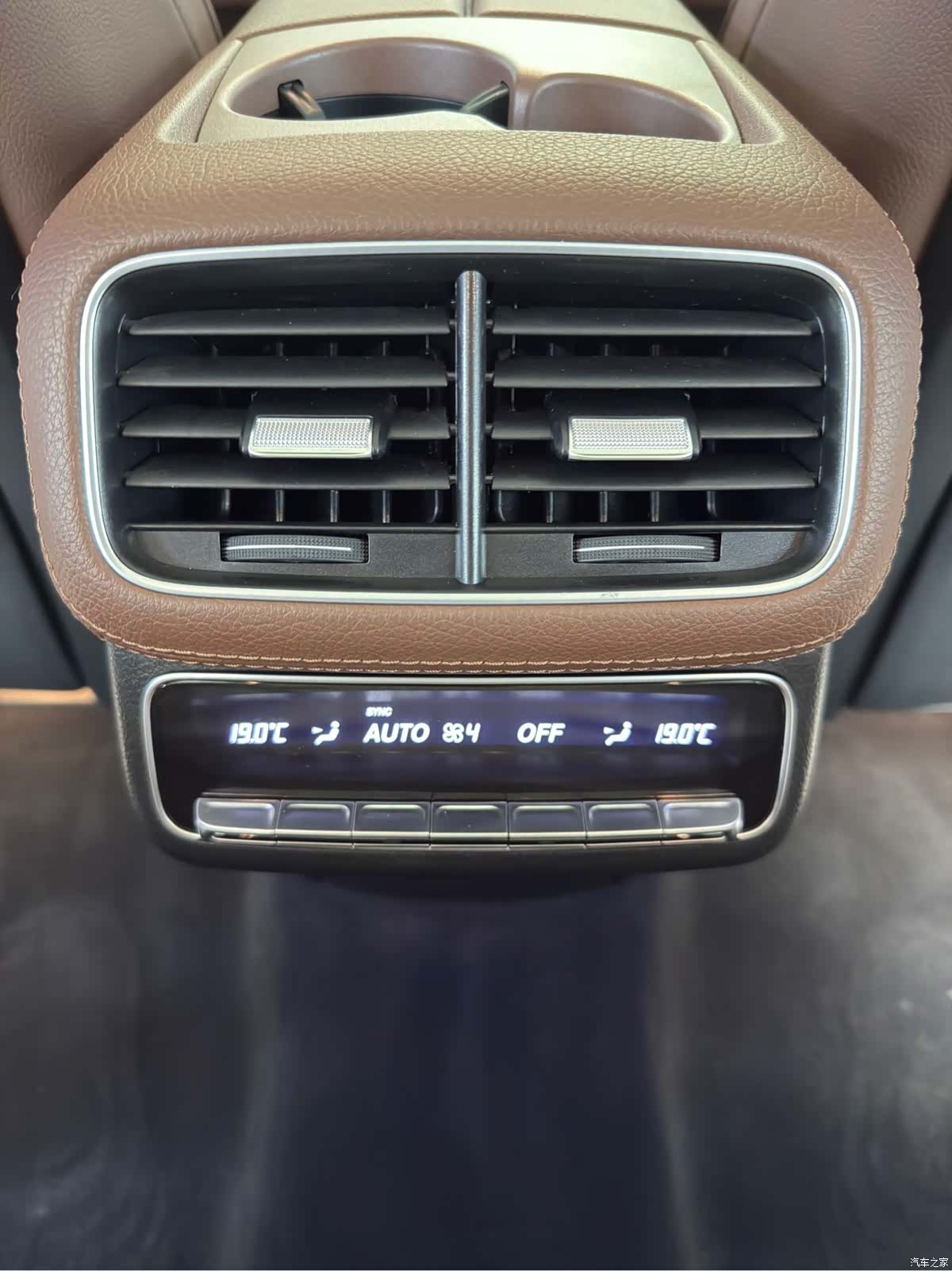 Mercedes-Benz GLS, 2024 7