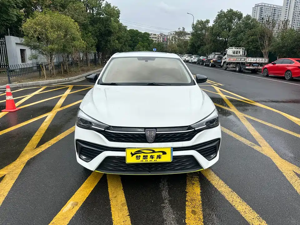 Roewe i5