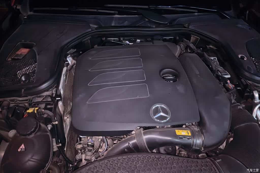 Mercedes-Benz E-Class, 2022 10