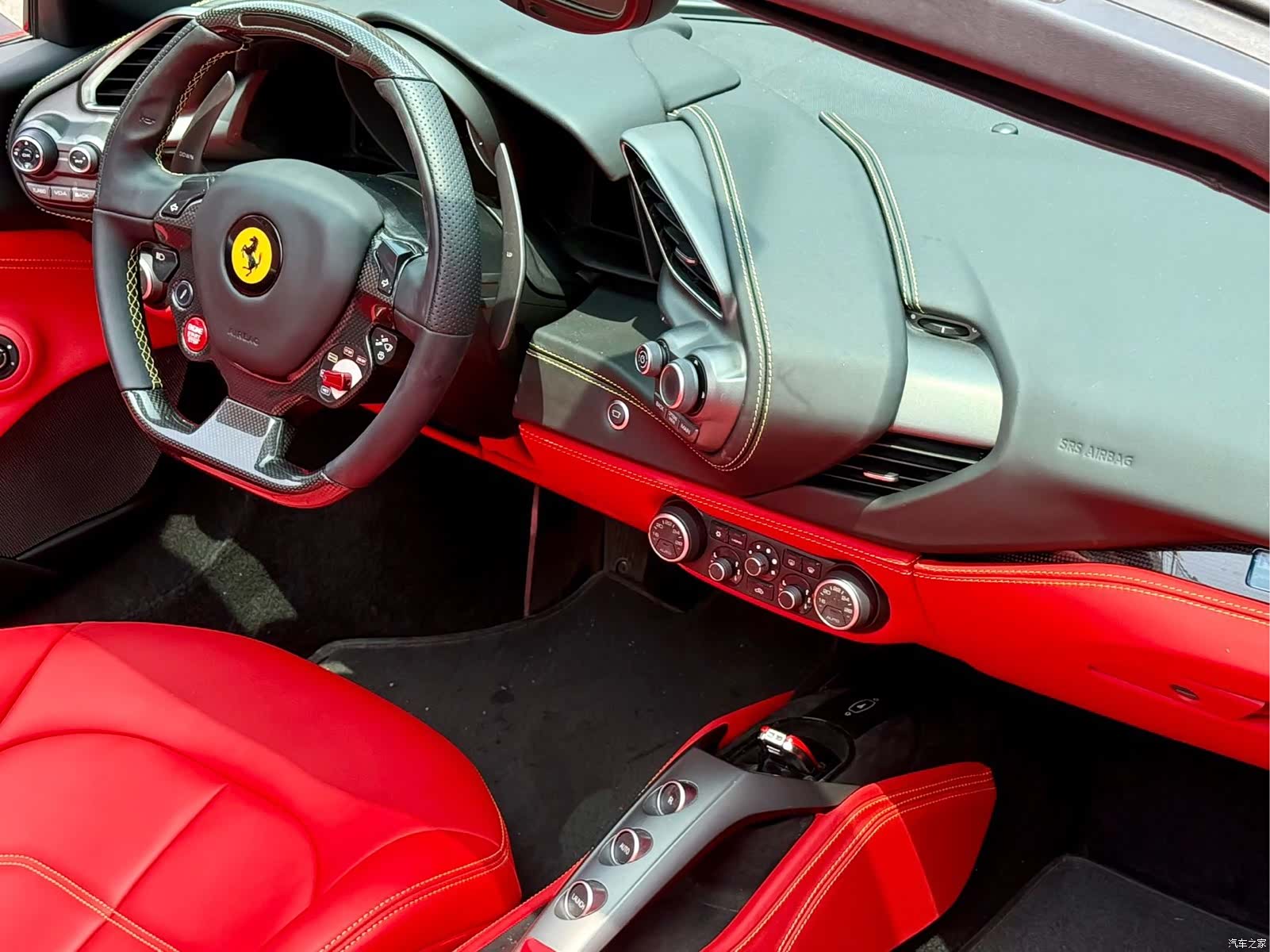 Ferrari 488, 2019 13