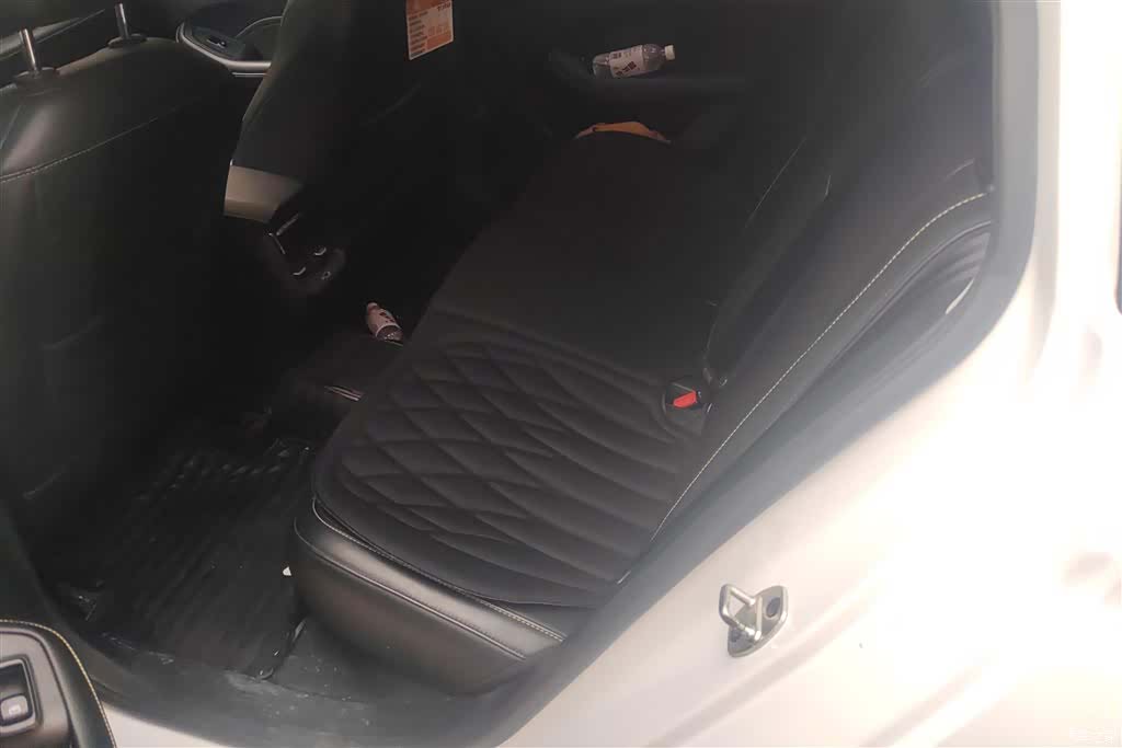 Roewe i5, 2021 11