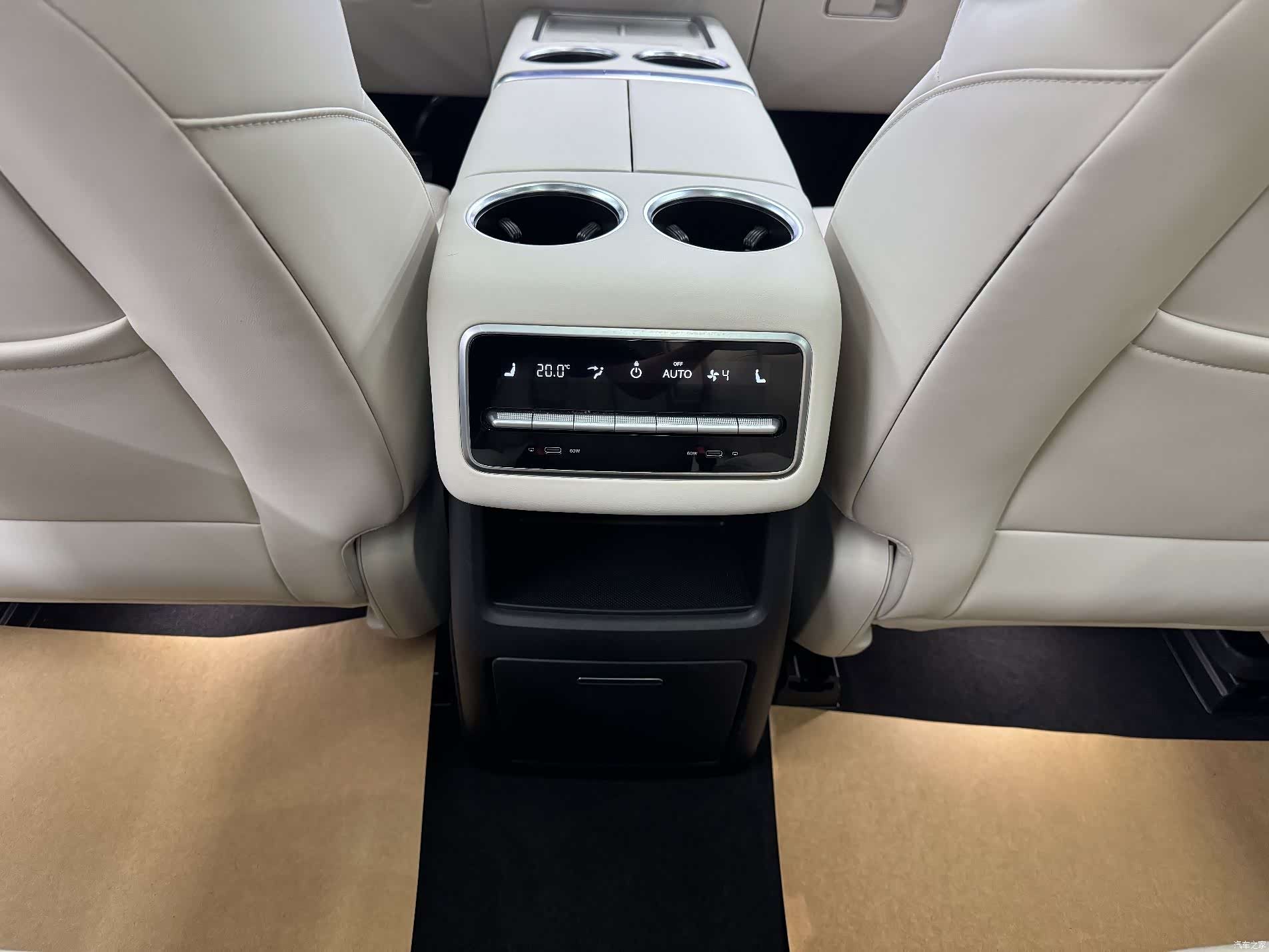 Li Auto L8, 2022 13