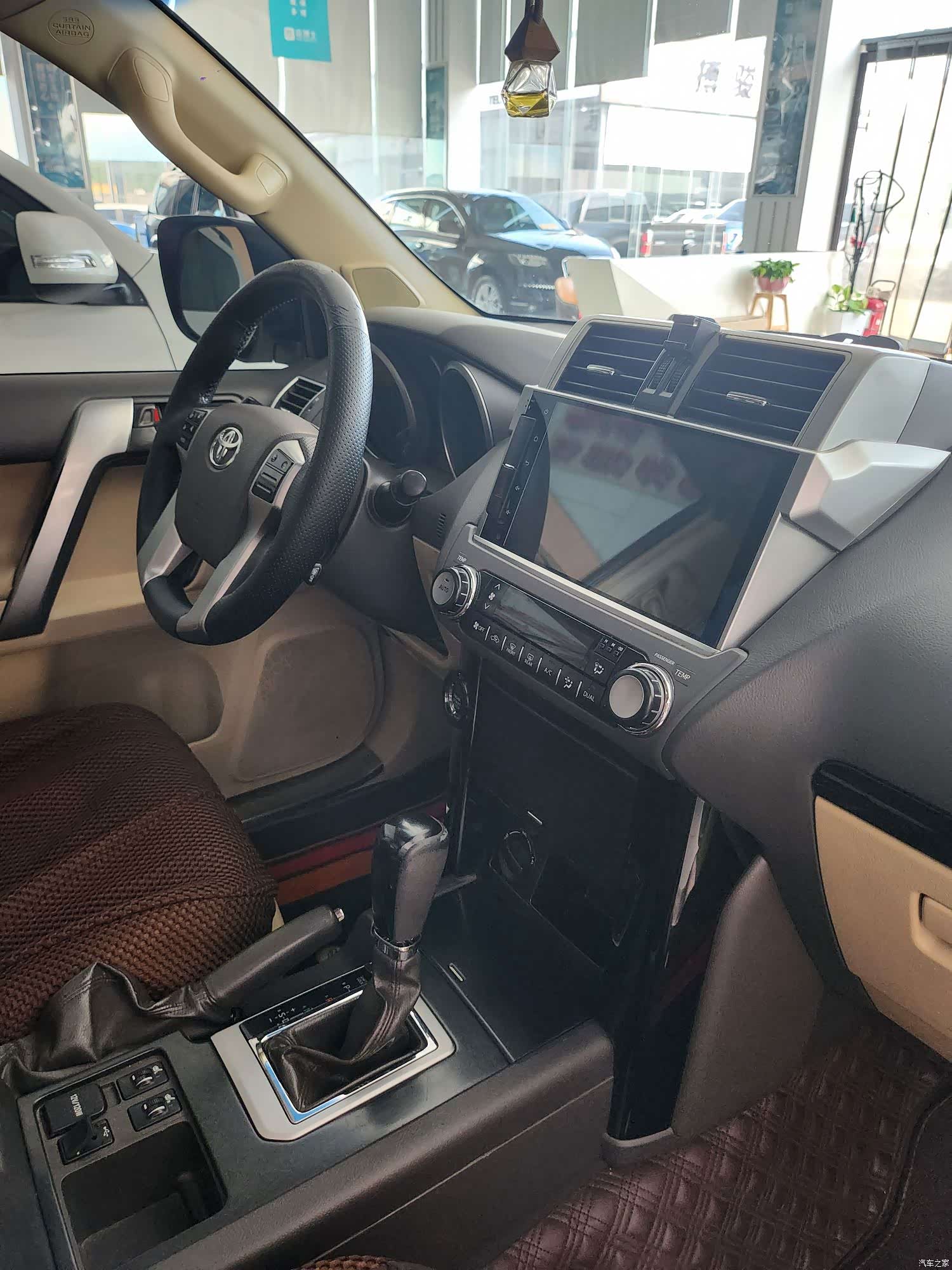 Toyota Prado, 2016 4