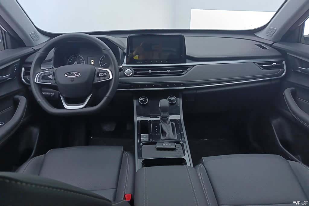 Chery Tiggo 5x, 2025 12