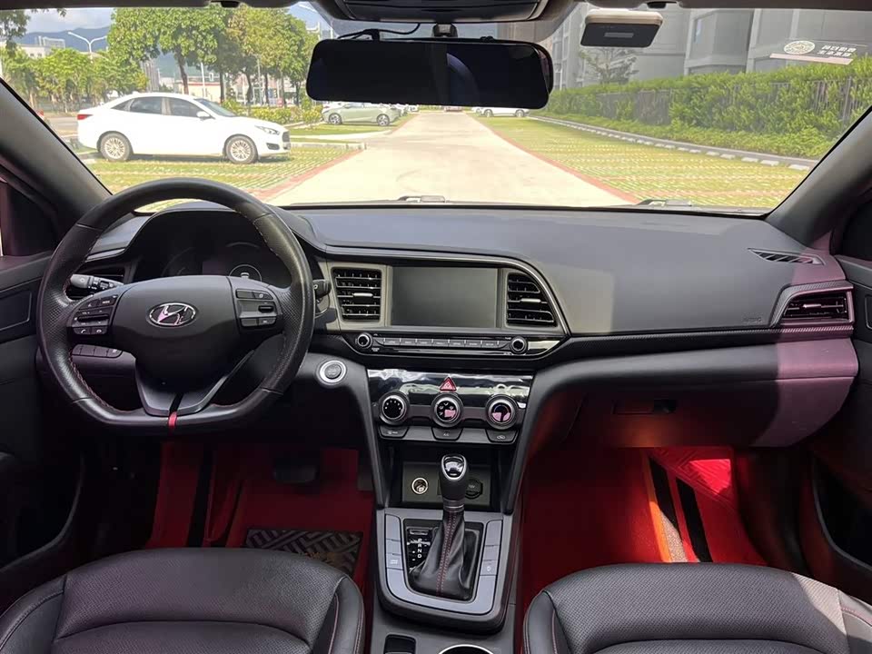 Hyundai Lead