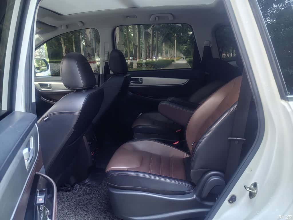 DongFeng X6, 2017 15