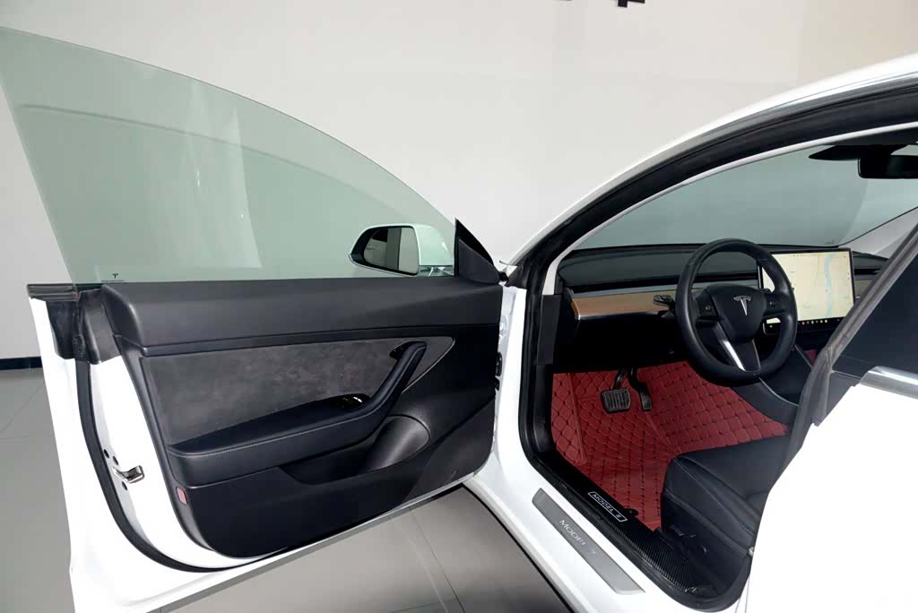 Tesla Model 3, 2020 6
