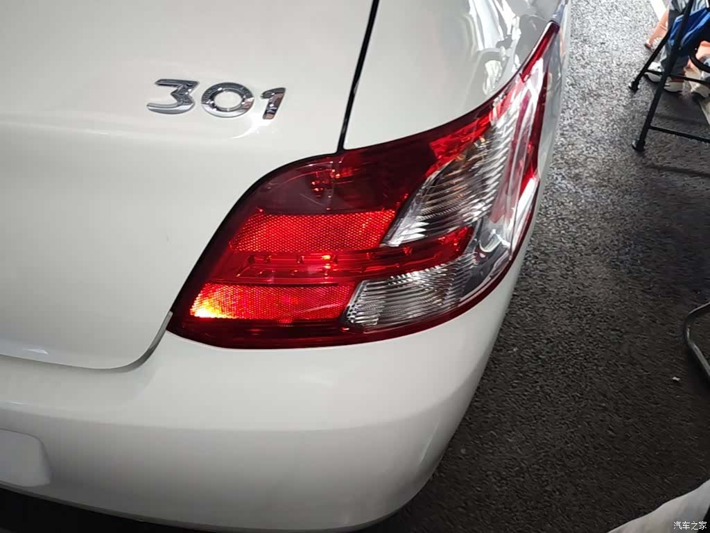 Peugeot 301, 2017 8