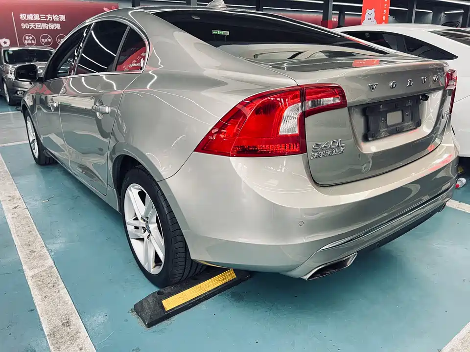 Volvo S60