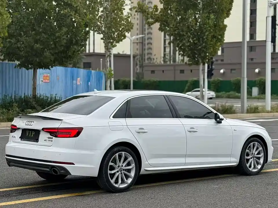 Audi A4L