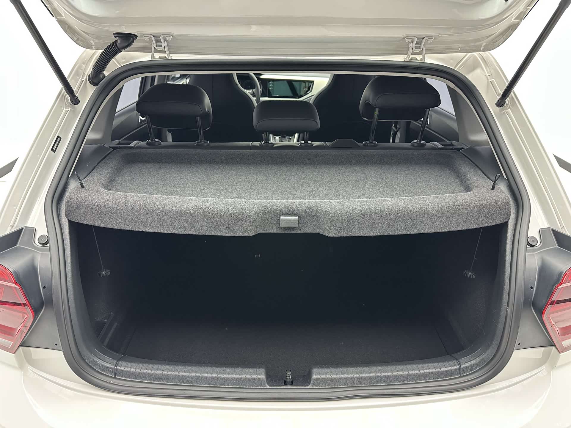 Volkswagen Polo, 2022 16