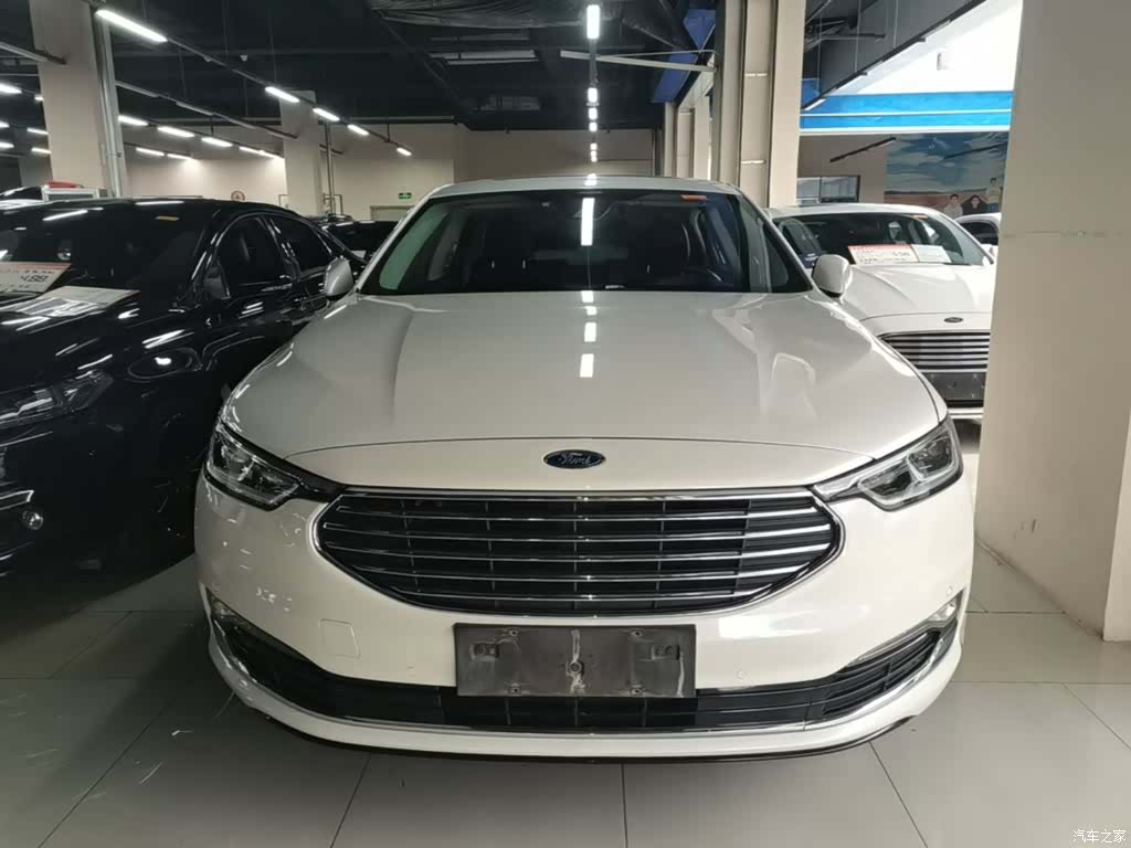 Ford Taurus, 2020 3