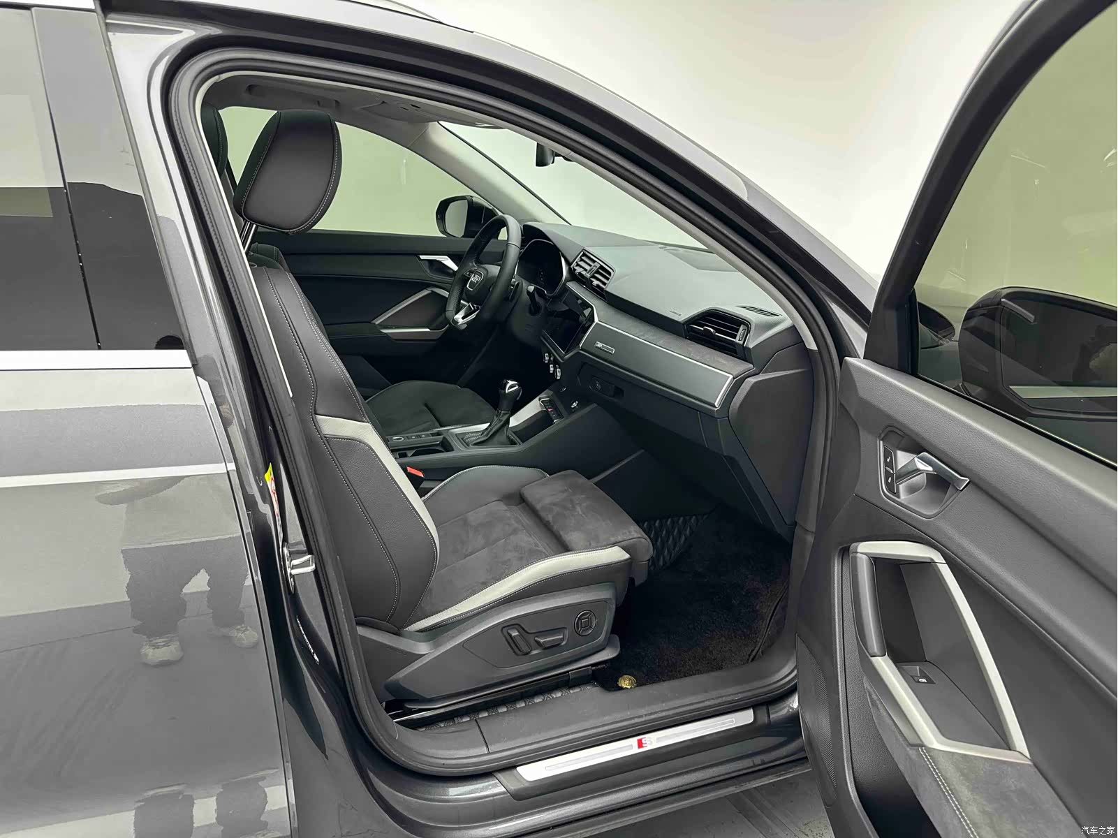 Audi Q3, 2022 7