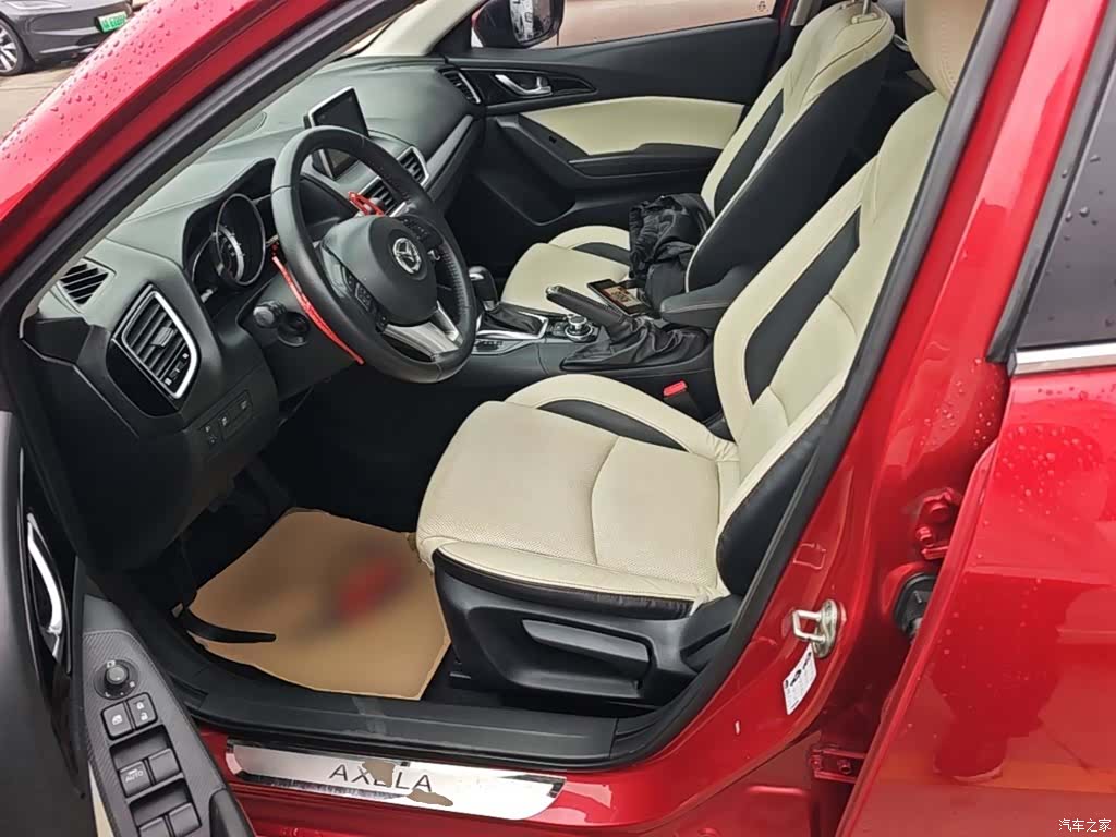 Mazda Mazda3, 2015 15