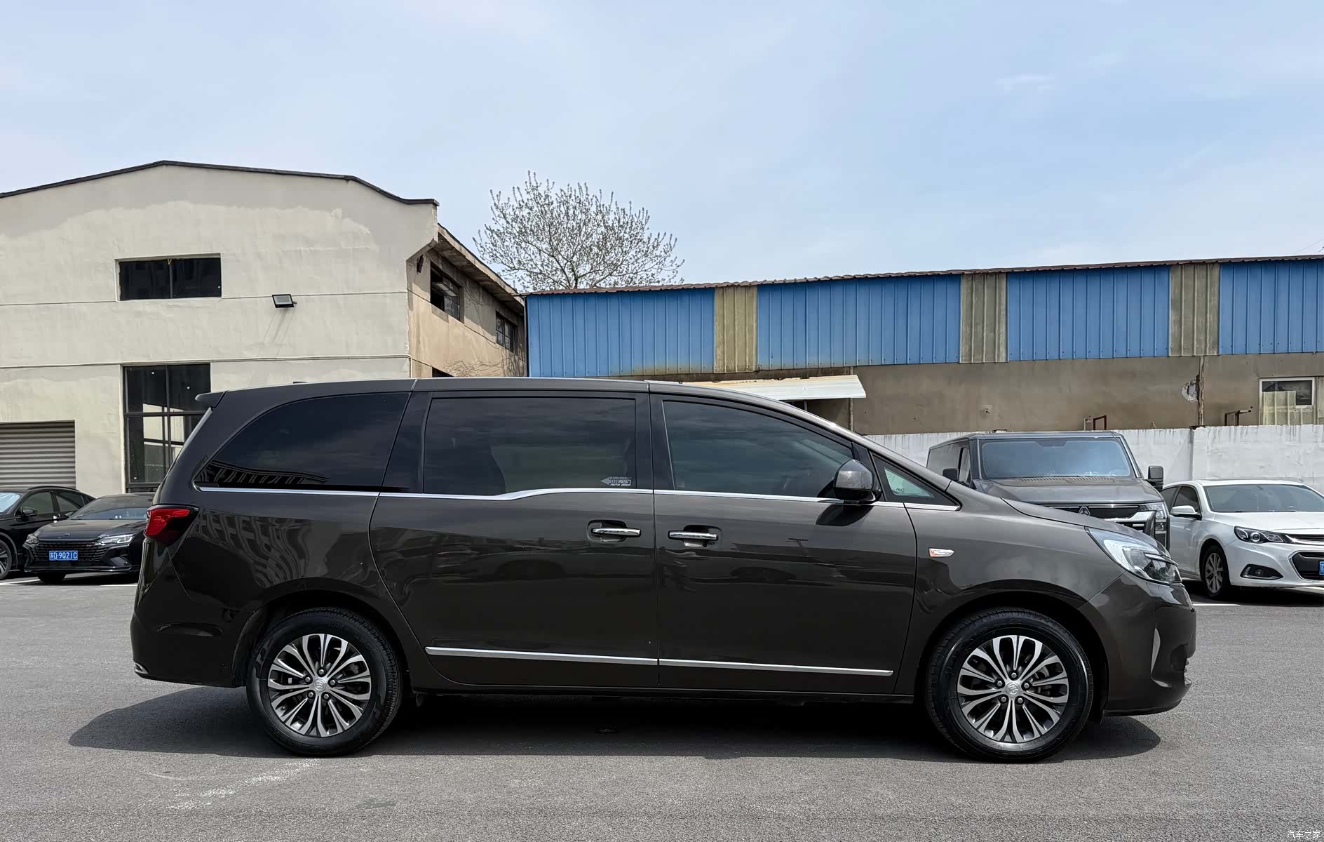 Buick GL8, 2022 21
