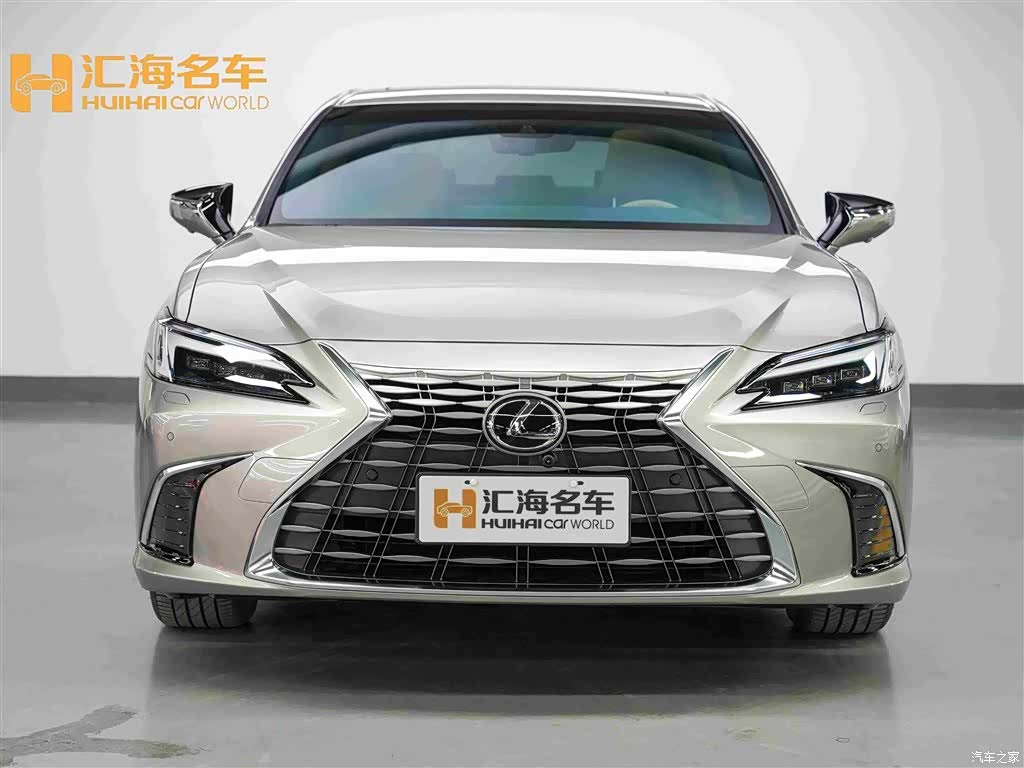 Lexus ES, 2025 2